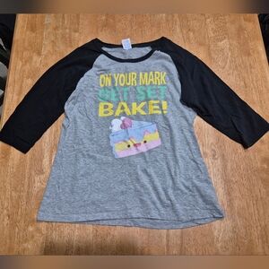 EUC Great British Baking Show Raglan Gray And Black Graphic T Shirt Top